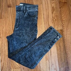 Levi’s Washed Super Skinny Jeans